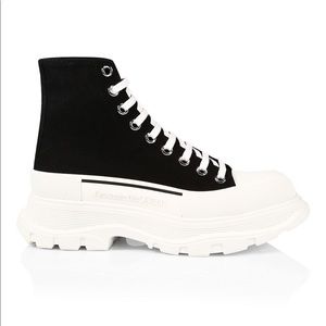 Alexander McQueen Tread Slick black/white boots New In Box Never Worn